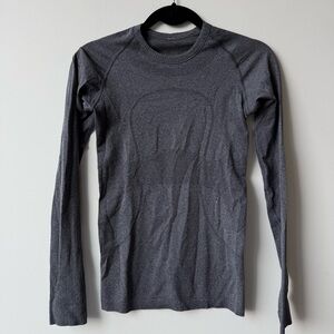 Lululemon Grey Swiftly Tech Long-Sleeve Running Shirt, Size 6